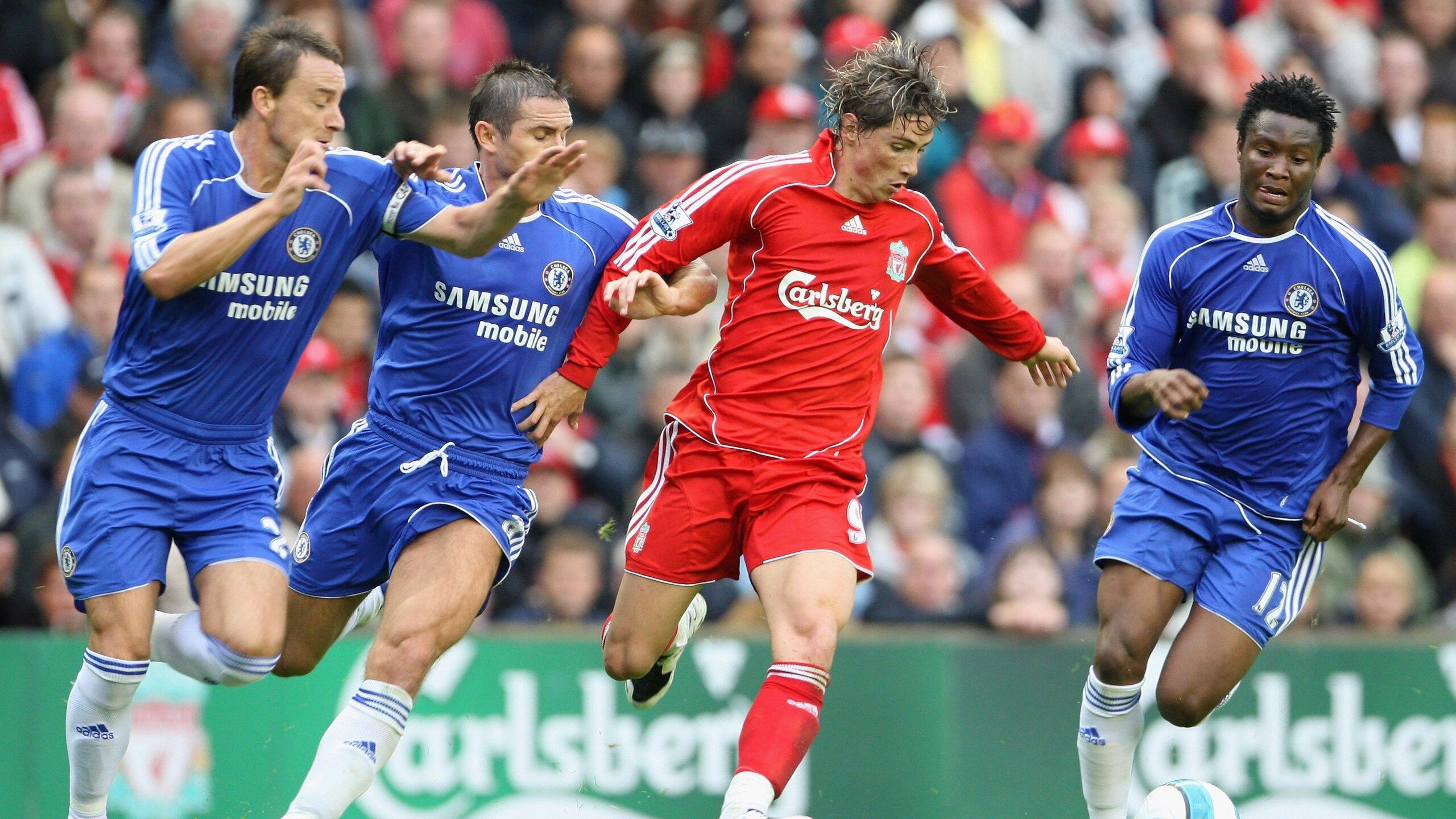 爱游戏体育-电竞赛场焦点！法国队对阵英格兰队，年轻新星表现惊艳，未来可期